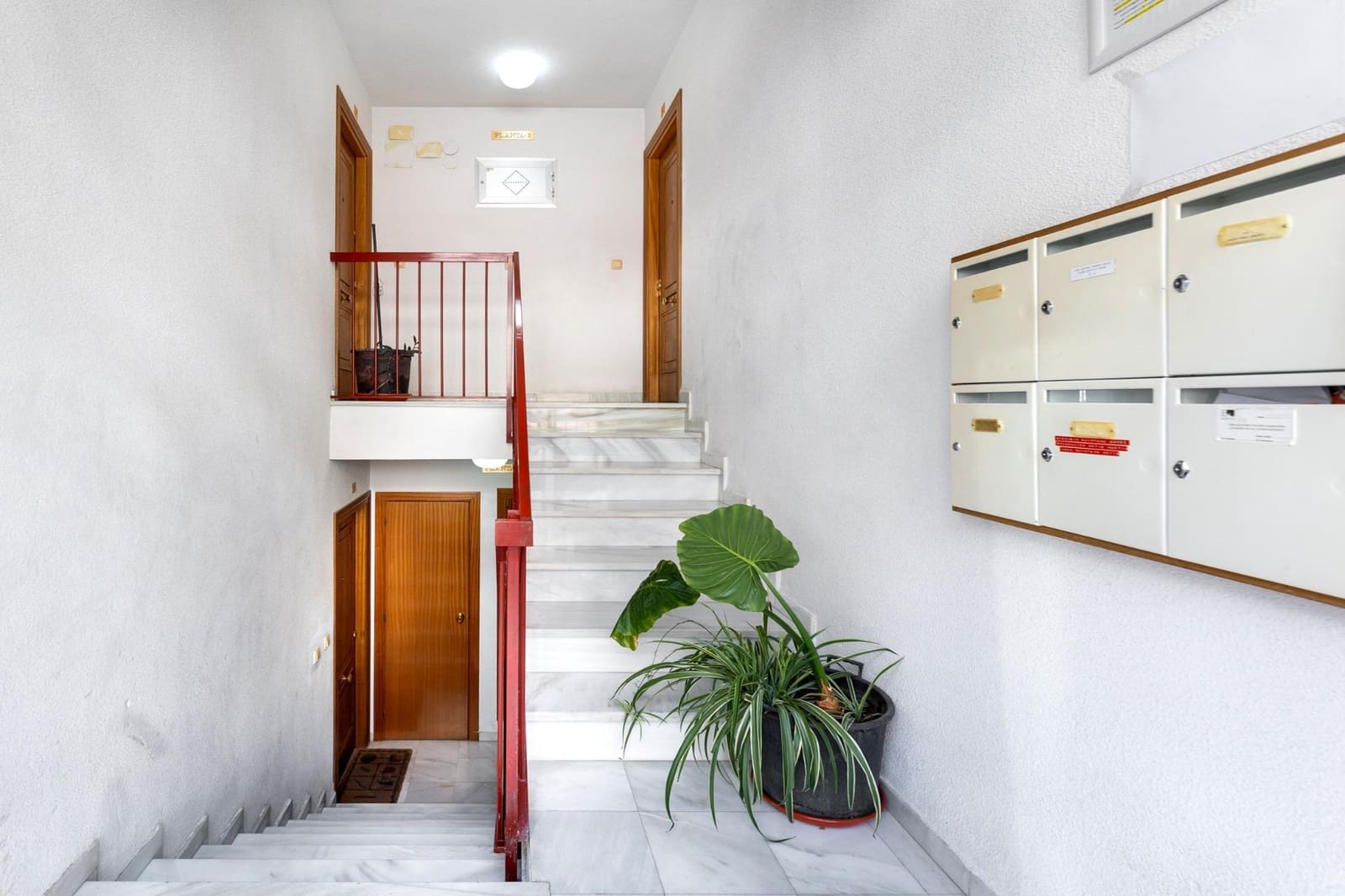 2 bedroom Flat for sale in Cenes de la Vega with garage - € 117,000 (Ref: 9255202)