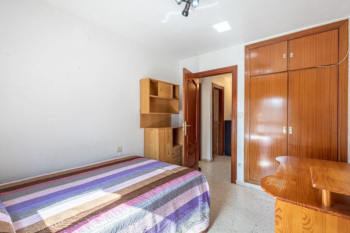 4 soverom Leilighet til salgs i Granada by - € 295 000 (Ref: 9257593)