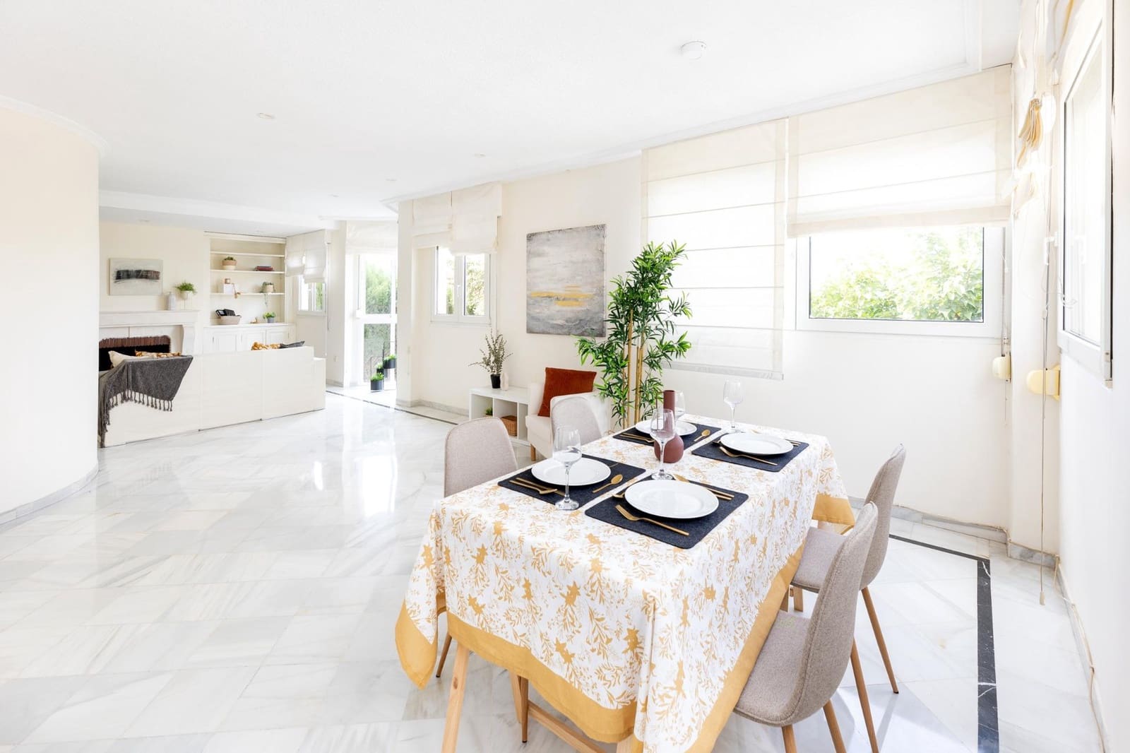 3 bedroom Villa for sale in Granada city with pool garage - € 699,000 (Ref: 9262821)