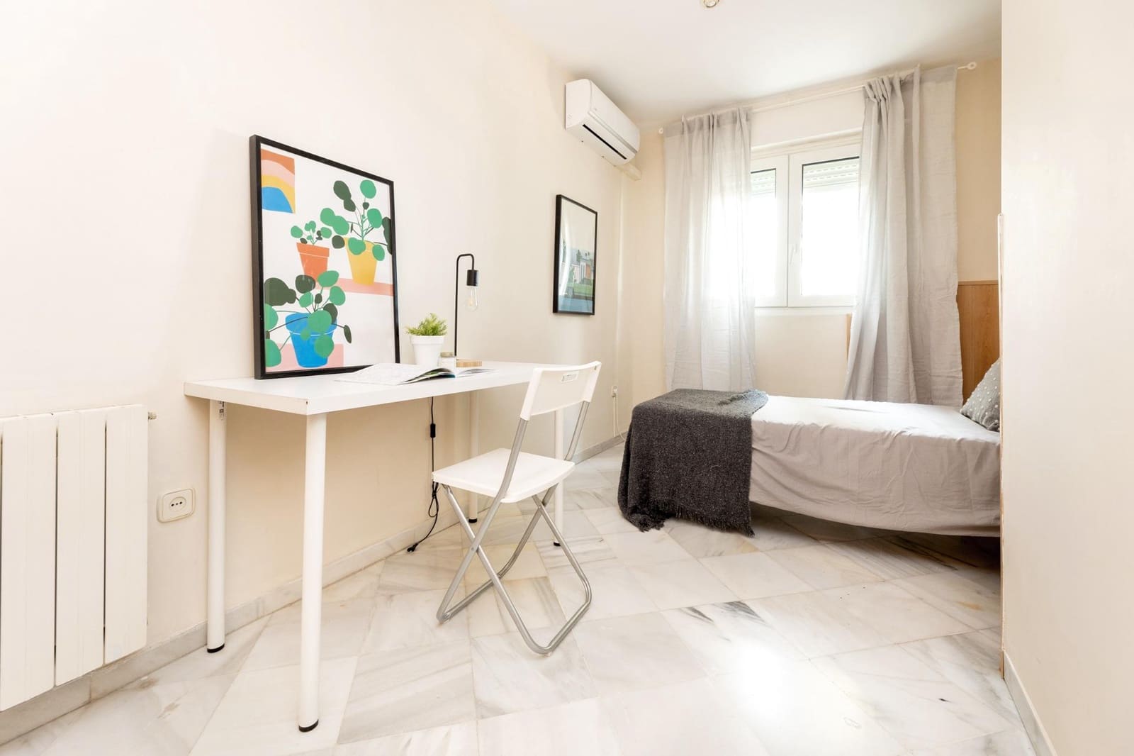 3 bedroom Villa for sale in Granada city with pool garage - € 699,000 (Ref: 9262821)