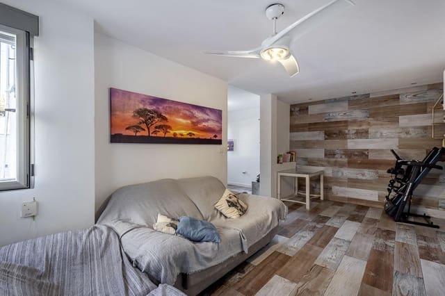 3 Zimmer Reihenhaus zu verkaufen in Peligros - 200.000 € (Ref: 9262824)