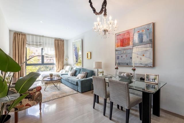 3 bedroom Apartment for sale in Pajaritos - Plaza de Toros, Granada city with garage - € 530,000 (Ref: 9272495)