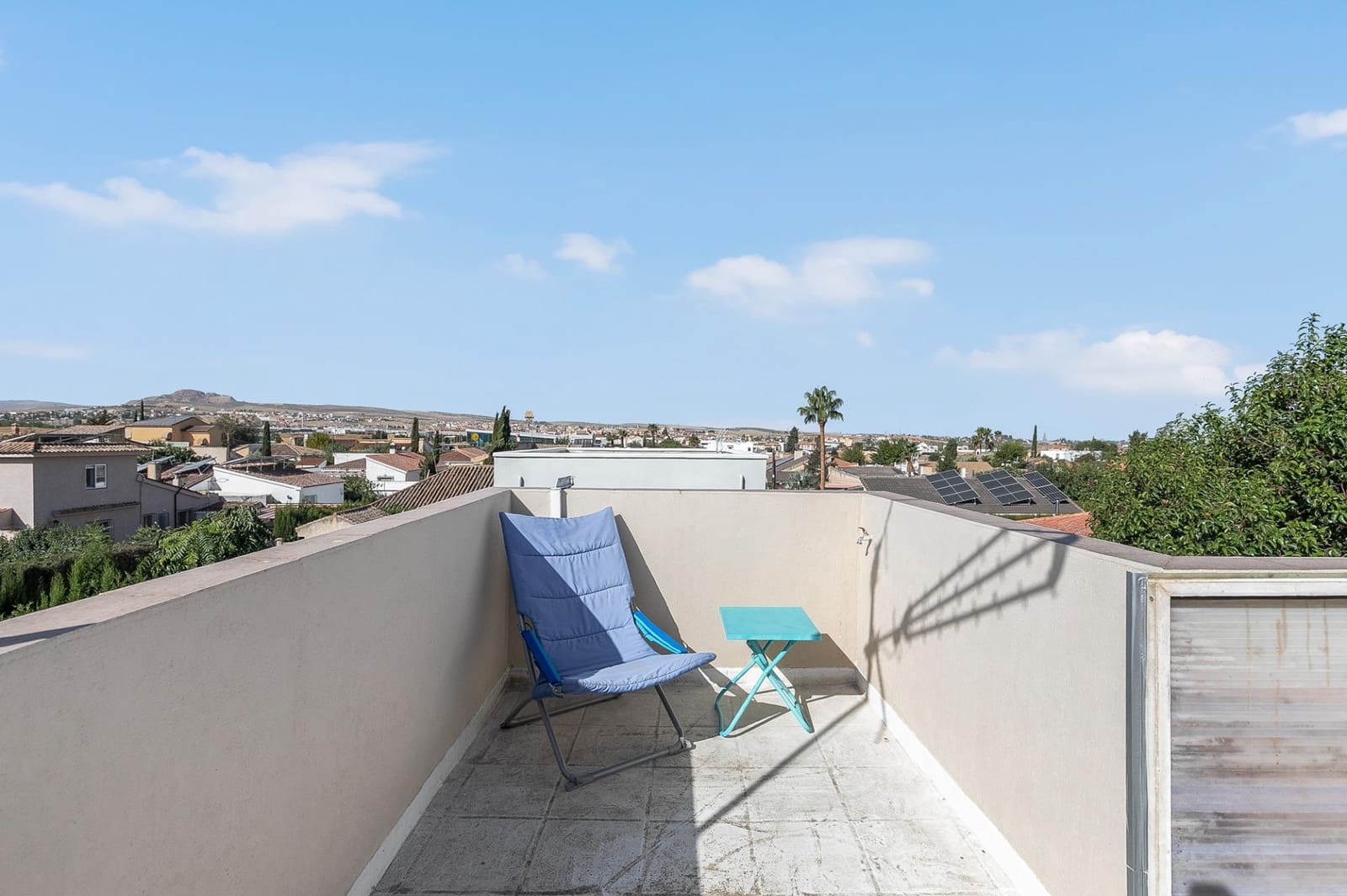 4 bedroom Villa for sale in Las Gabias with pool garage - € 439,000 (Ref: 9272496)