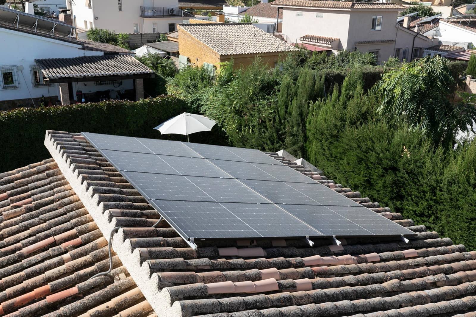 4 bedroom Villa for sale in Las Gabias with pool garage - € 439,000 (Ref: 9272496)