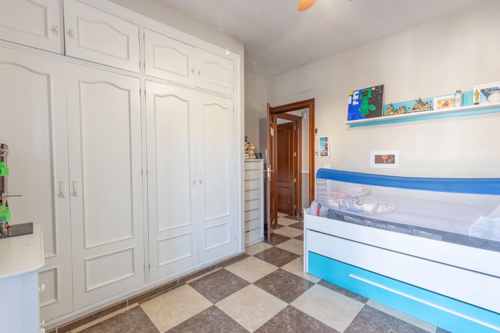 3 quarto Casa em Banda para venda em Armilla com garagem - 380 000 € (Ref: 9272501)