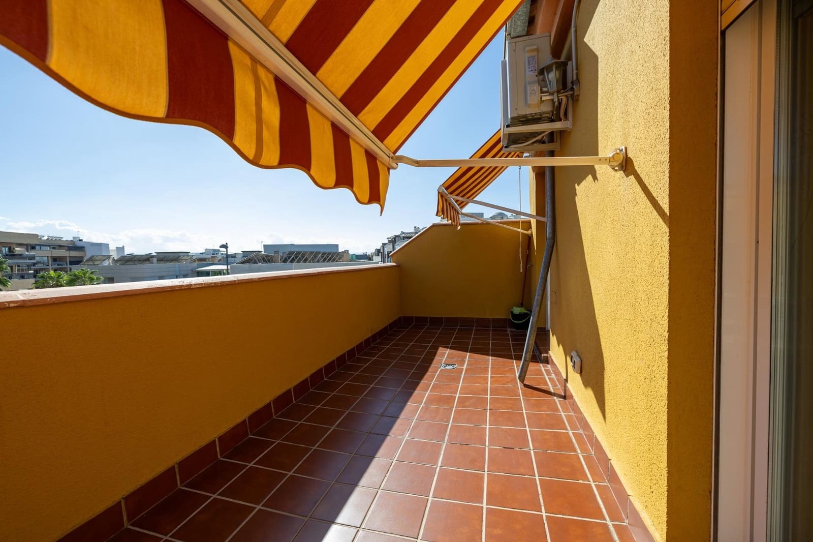 3 bedroom Townhouse for sale in Maracena with garage - € 270,000 (Ref: 9272502)