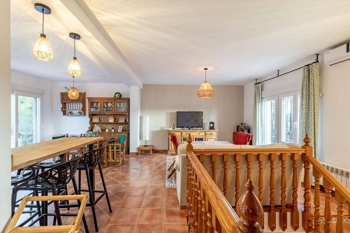 5 soveværelse Villa til salg i Padul med swimmingpool - € 275.000 (Ref: 9276545)