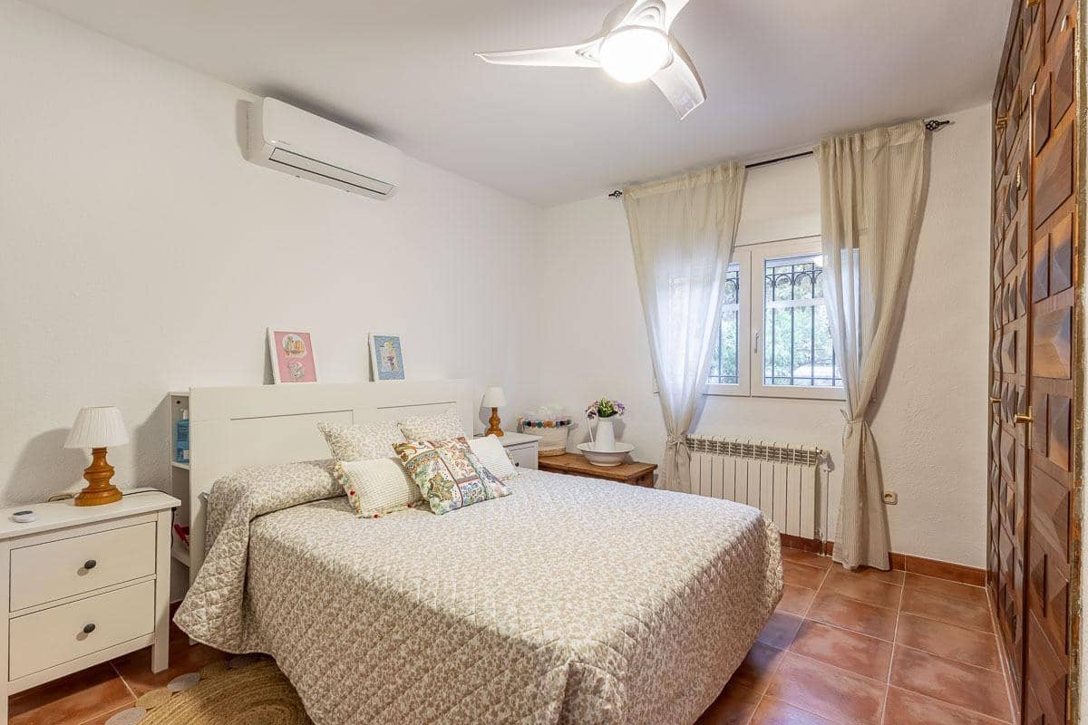 5 soveværelse Villa til salg i Padul med swimmingpool - € 275.000 (Ref: 9276545)