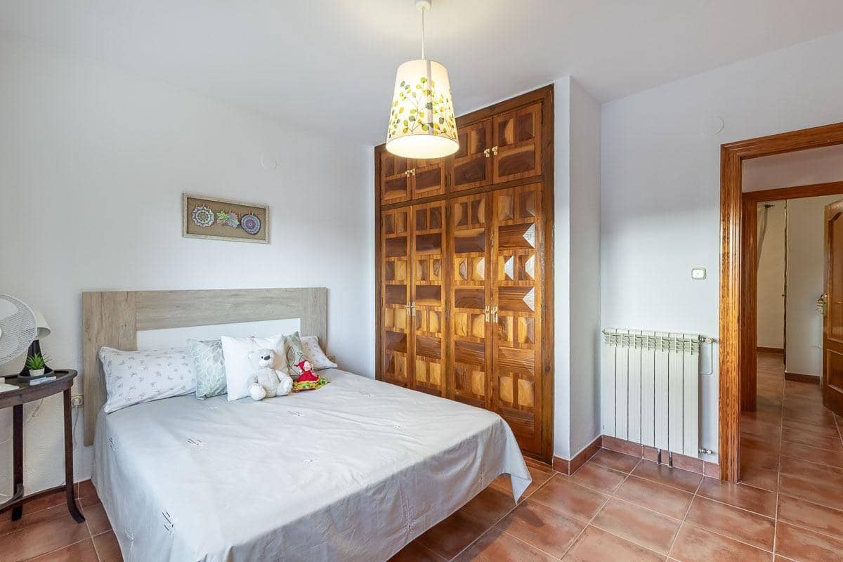 5 soveværelse Villa til salg i Padul med swimmingpool - € 275.000 (Ref: 9276545)