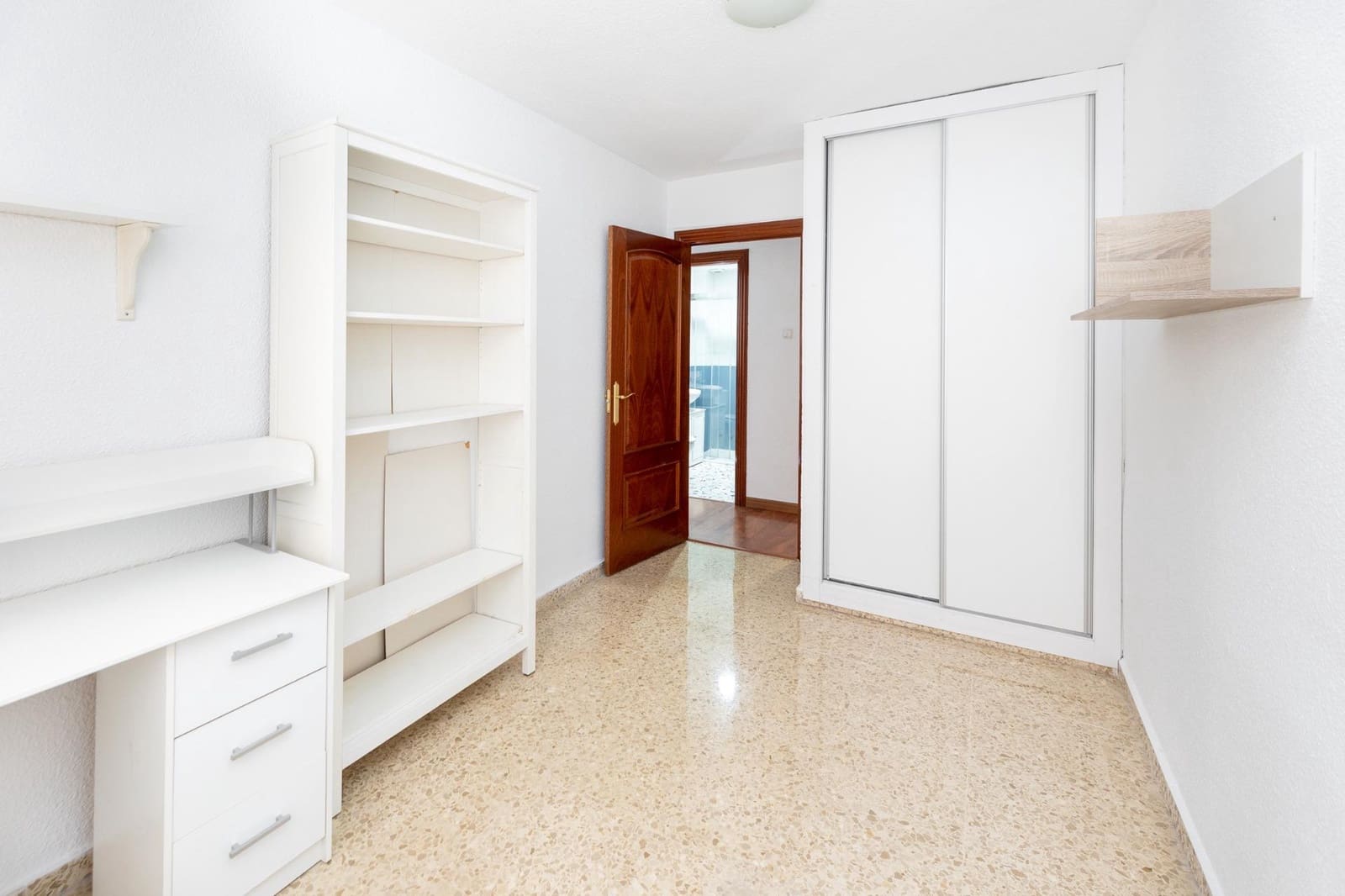 3 slaapkamer Flat te koop in Granada stad - € 298.000 (Ref: 9276546)