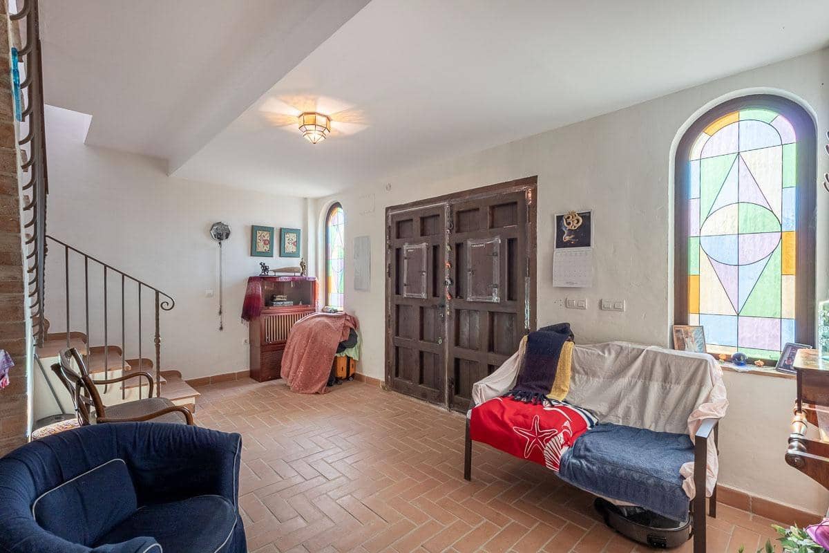 4 bedroom Villa for sale in Atarfe with pool garage - € 370,000 (Ref: 9282416)