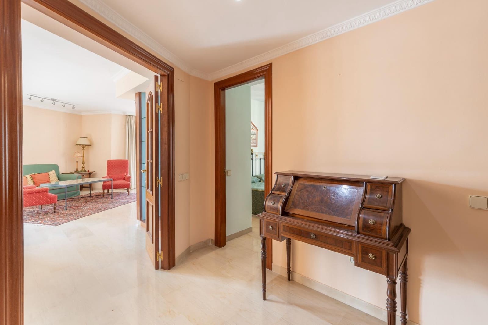 4 Zimmer Wohnung zu verkaufen in Granada Stadt mit Garage - 560.000 € (Ref: 9294293)