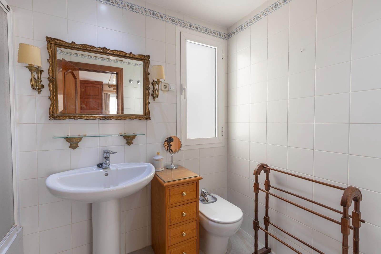 4 Zimmer Wohnung zu verkaufen in Granada Stadt mit Garage - 560.000 € (Ref: 9294293)