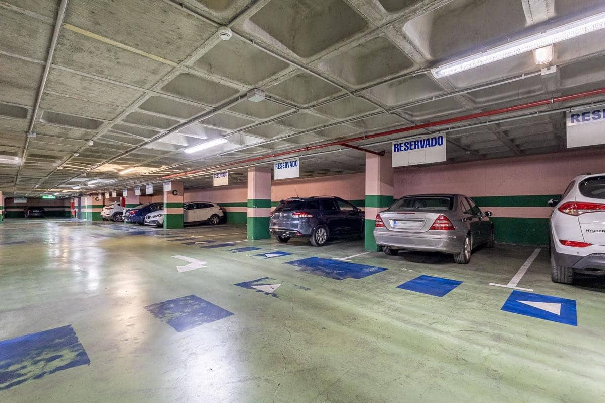 3 sovrum Lägenhet till salu i Granada stad med garage - 469 900 € (Ref: 9294294)