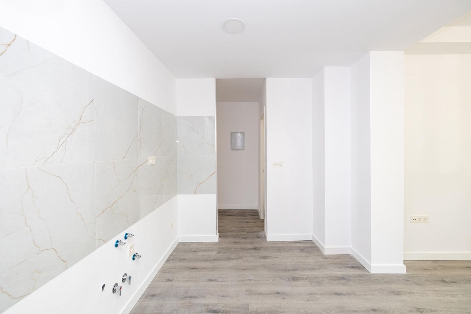 2 bedroom Flat for sale in Granada city - € 185,000 (Ref: 9301244)