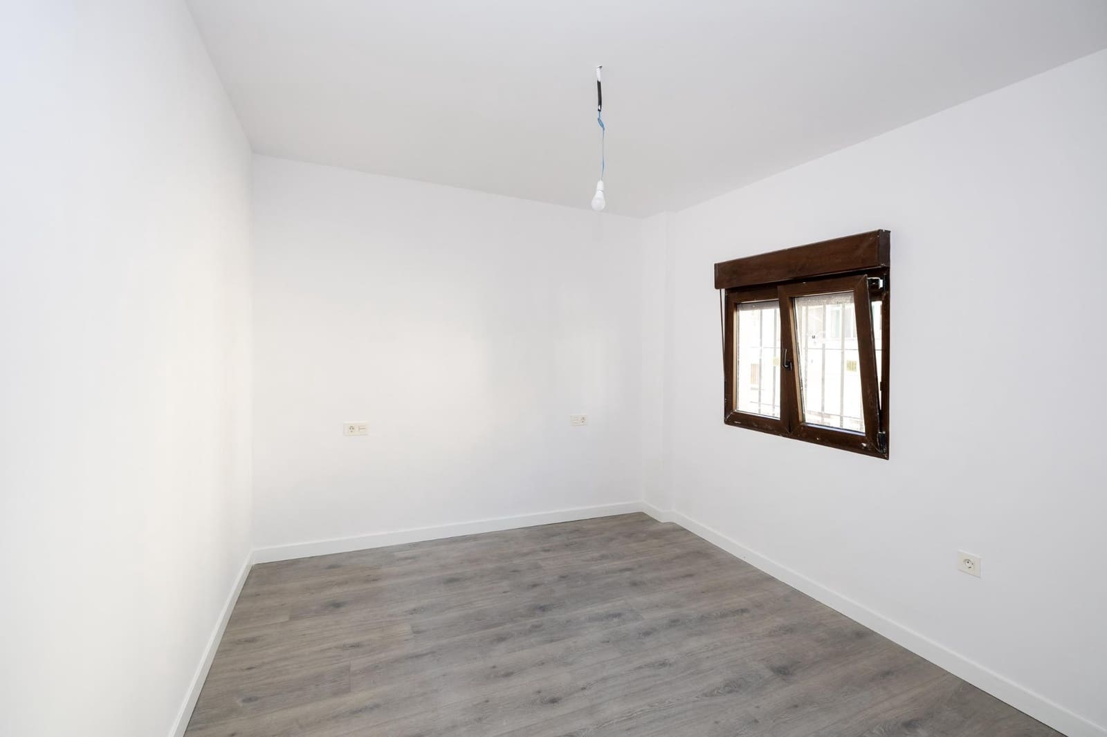 2 bedroom Flat for sale in Granada city - € 185,000 (Ref: 9301244)