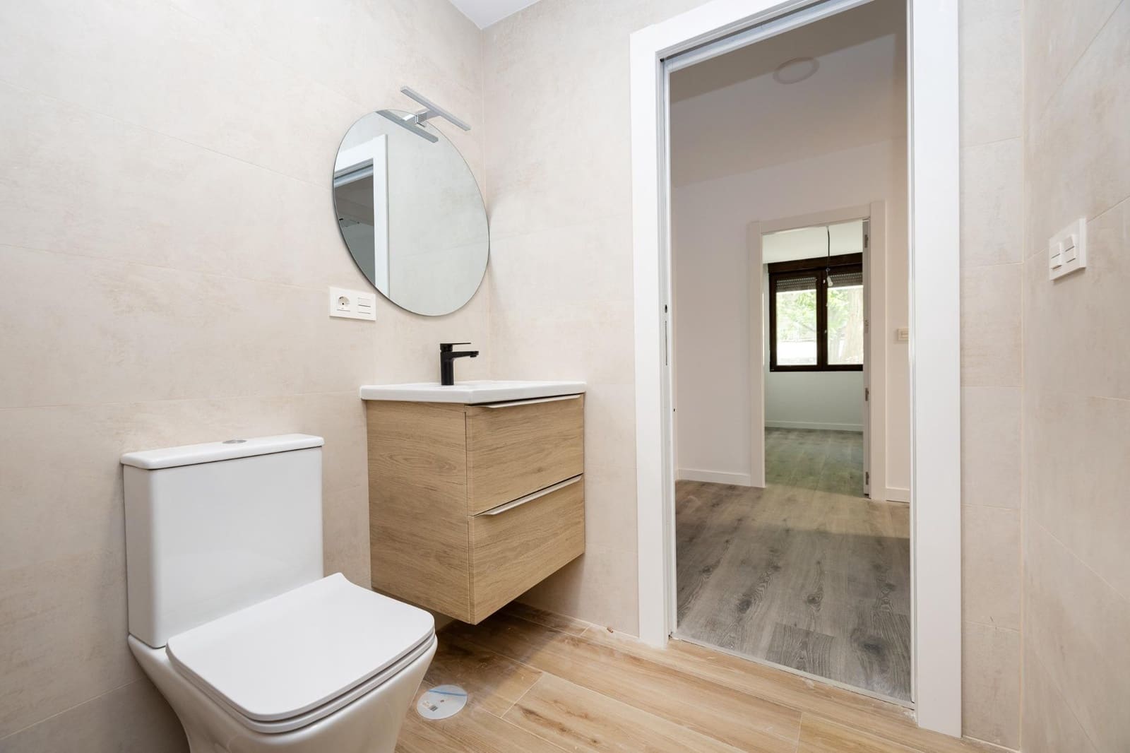 2 bedroom Flat for sale in Granada city - € 185,000 (Ref: 9301244)