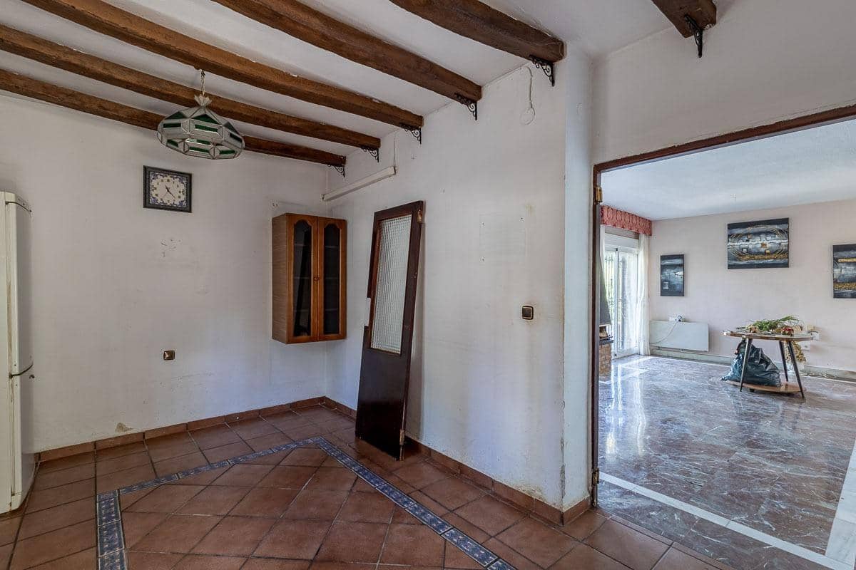 3 slaapkamer Villa te koop in La Zubia met zwembad garage - € 330.000 (Ref: 9303757)