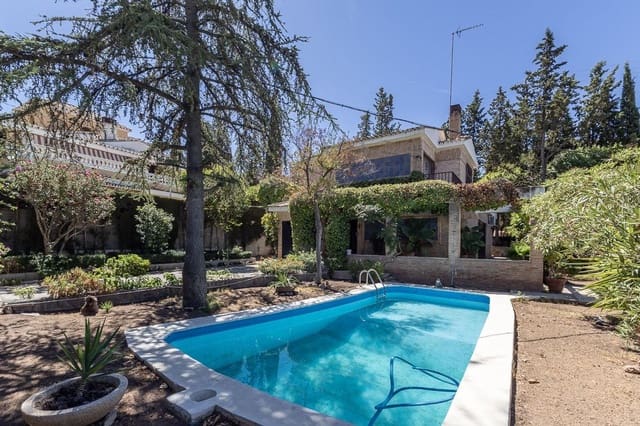 3 slaapkamer Villa te koop in La Zubia met zwembad garage - € 330.000 (Ref: 9303757)