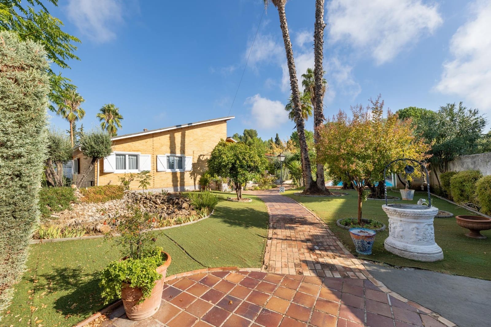 5 bedroom Flat for sale in Albolote with pool - € 315,000 (Ref: 9303759)