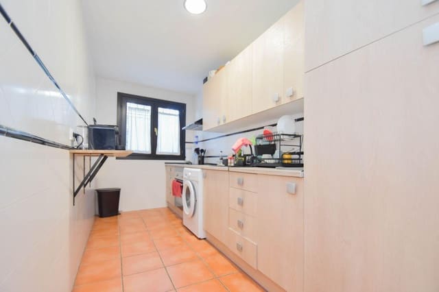 2 bedroom Apartment for sale in La Zubia - € 145,000 (Ref: 9303761)