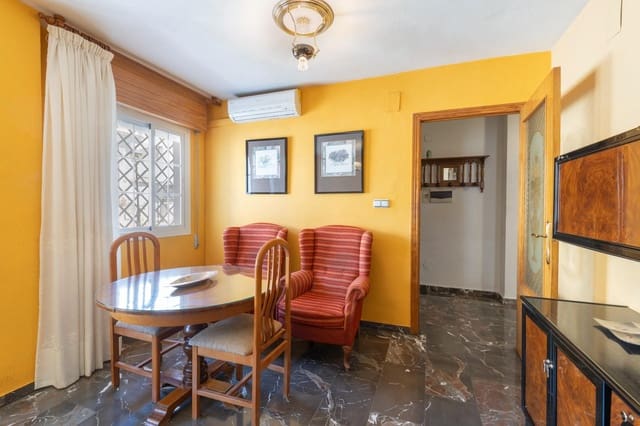 4 Zimmer Reihenhaus zu verkaufen in Huétor Vega mit Garage - 245.000 € (Ref: 9312777)