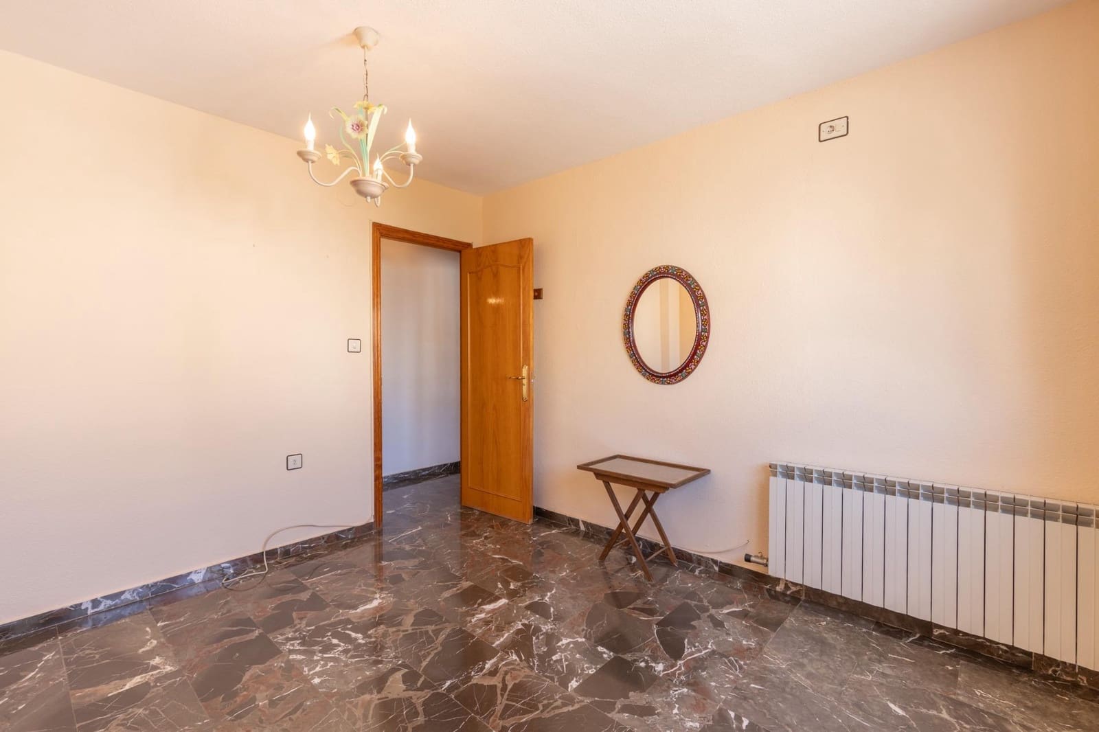 4 Zimmer Reihenhaus zu verkaufen in Huetor Vega mit Garage - 245.000 € (Ref: 9312777)