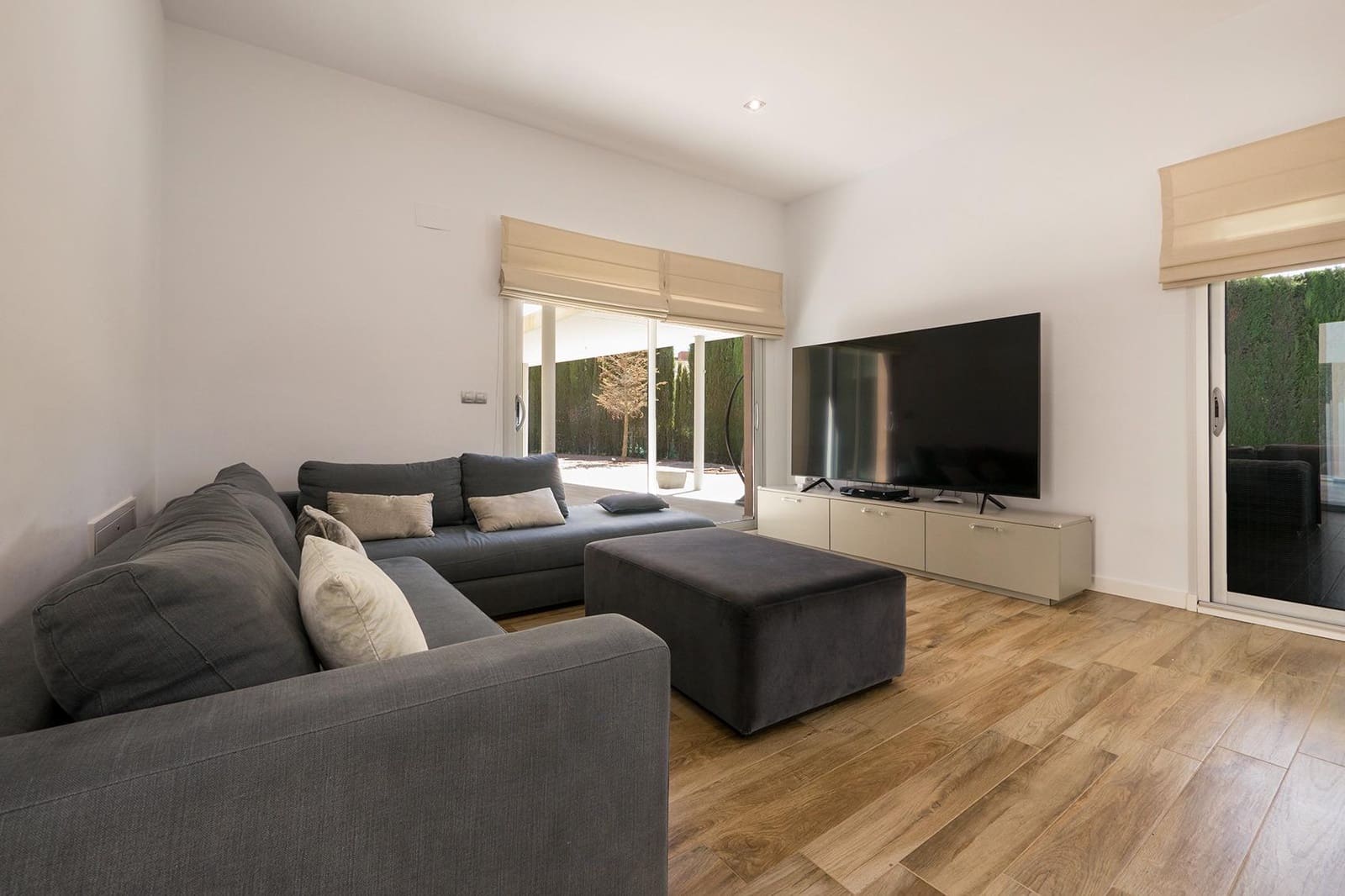 5 soverom Villa til salgs i Otura med svømmebasseng garasje - € 795 000 (Ref: 9318051)