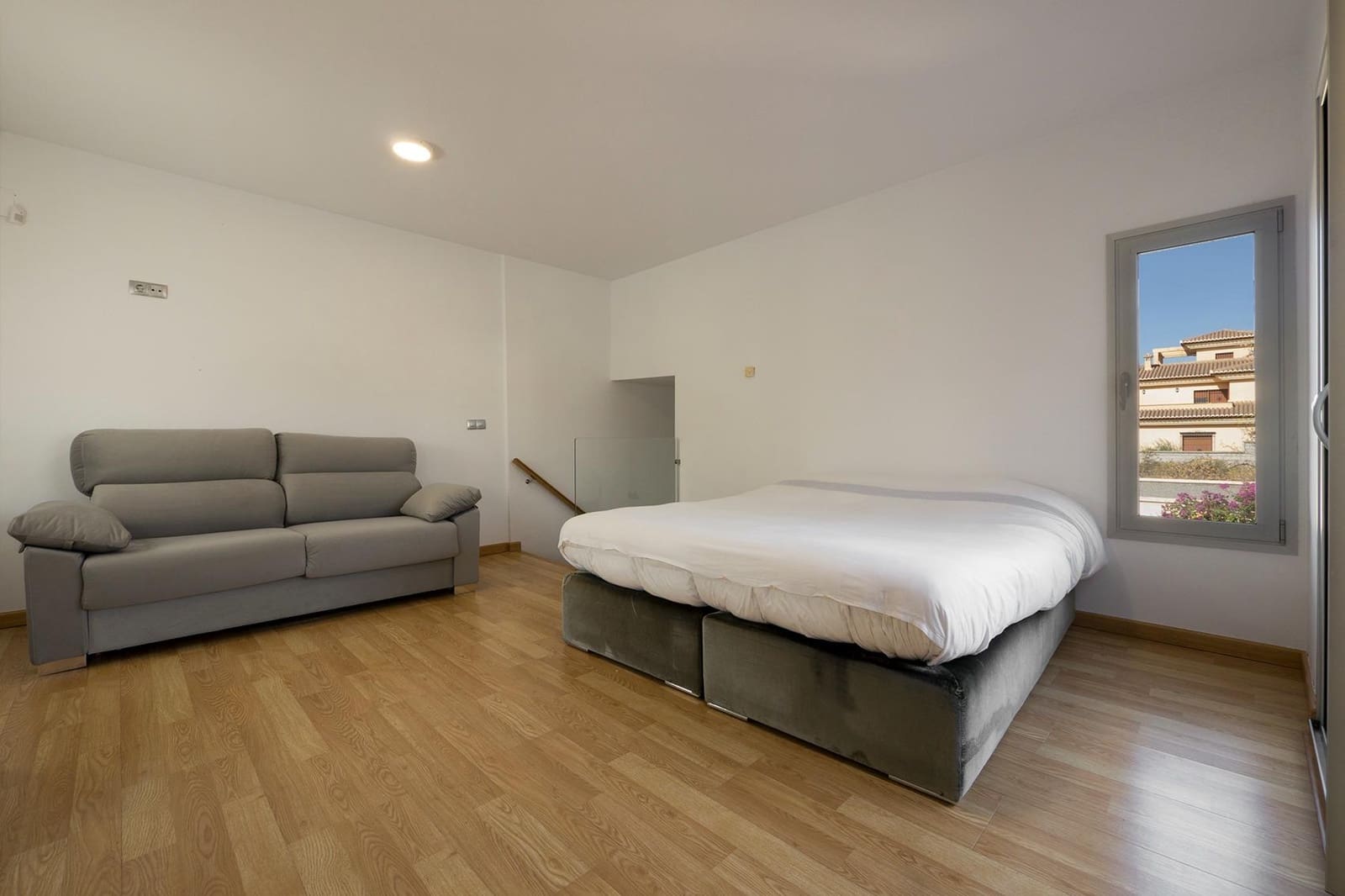 5 soverom Villa til salgs i Otura med svømmebasseng garasje - € 795 000 (Ref: 9318051)