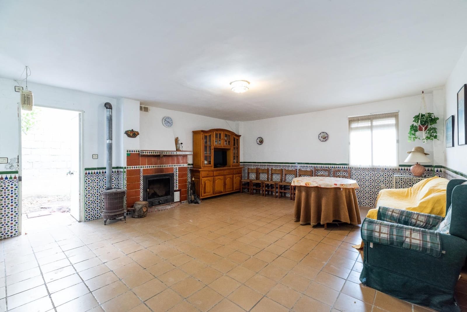 4 sypialnia Willa na sprzedaż w Peligros z basenem garażem - 249 900 € (Ref: 9321818)