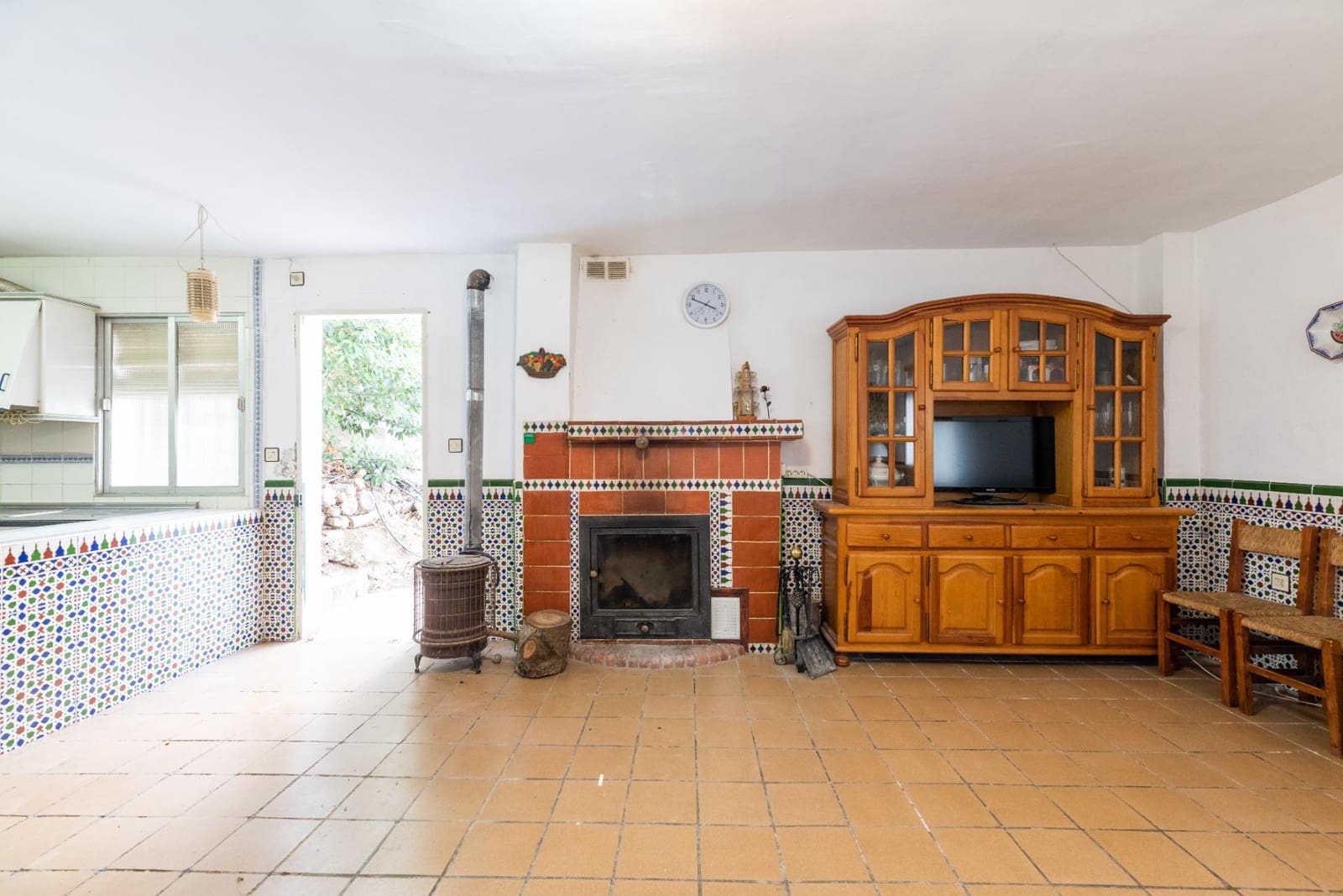 4 sypialnia Willa na sprzedaż w Peligros z basenem garażem - 249 900 € (Ref: 9321818)