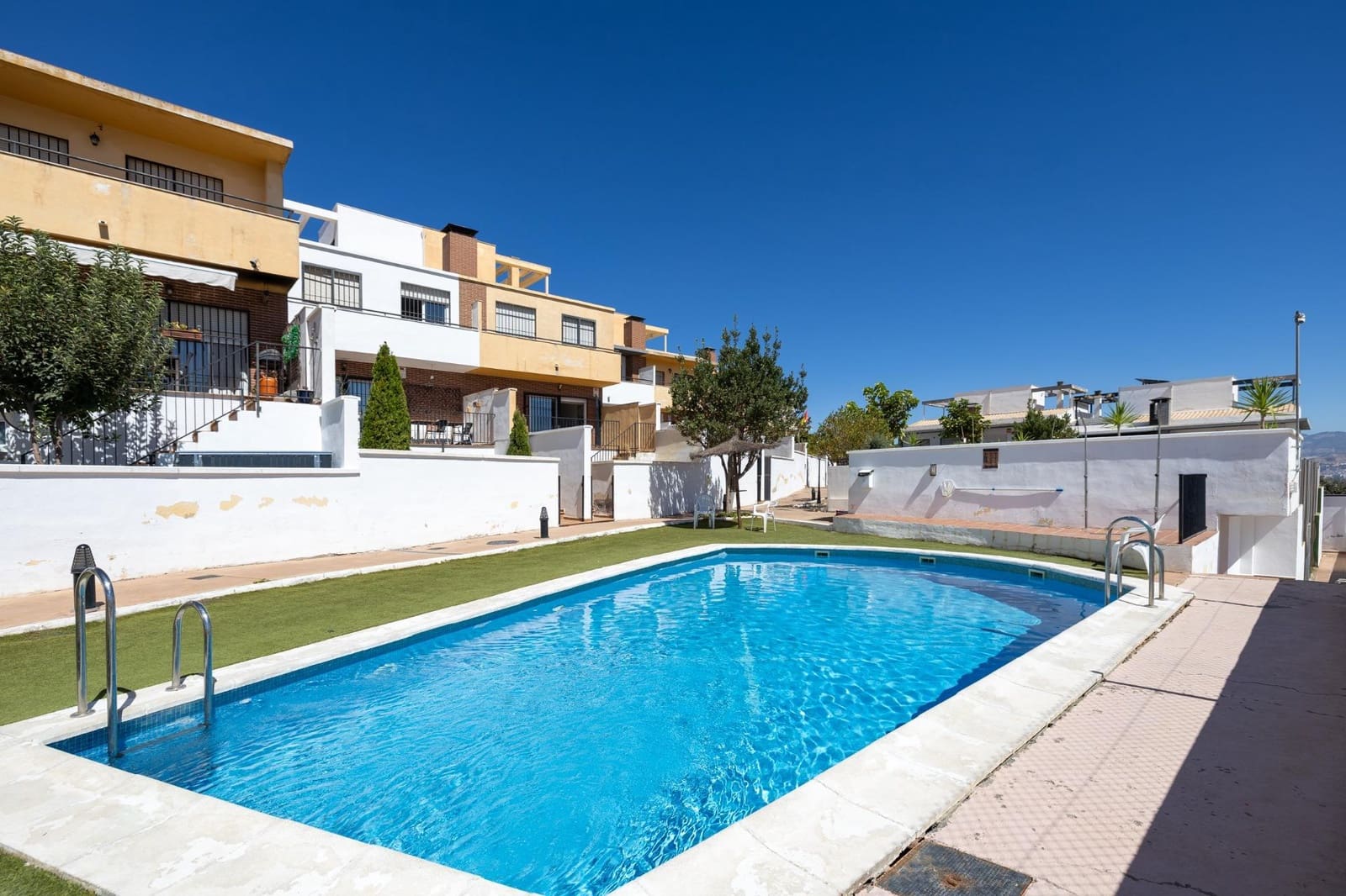 3 camera da letto Villetta a Schiera in vendita in Las Gabias con piscina garage - 260.000 € (Rif: 9326667)