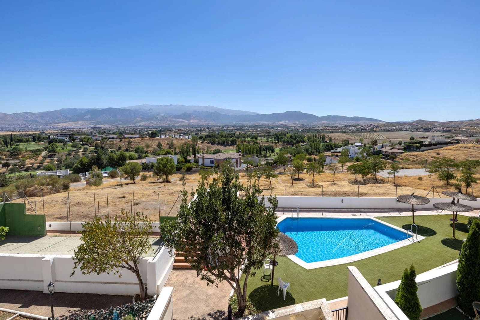 3 camera da letto Villetta a Schiera in vendita in Las Gabias con piscina garage - 260.000 € (Rif: 9326667)