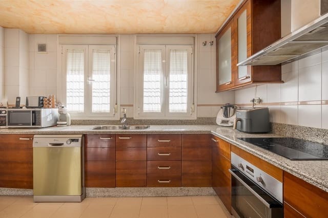 4 Zimmer Reihenhaus zu verkaufen in Armilla mit Garage - 359.000 € (Ref: 9341110)