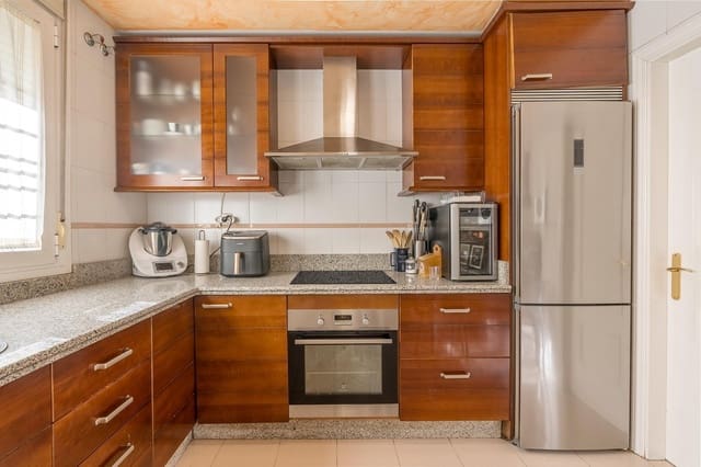 4 Zimmer Reihenhaus zu verkaufen in Armilla mit Garage - 359.000 € (Ref: 9341110)