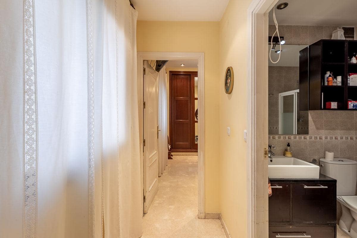 3 soveværelse Lejlighed til salg i Granada by - € 419.000 (Ref: 9345002)