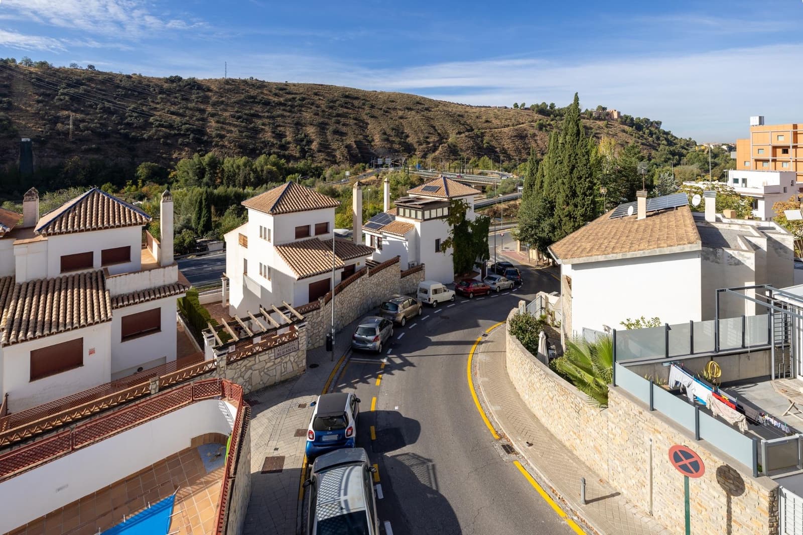 4 sypialnia Willa na sprzedaż w Miasto Grenada z basenem garażem - 450 000 € (Ref: 9345003)