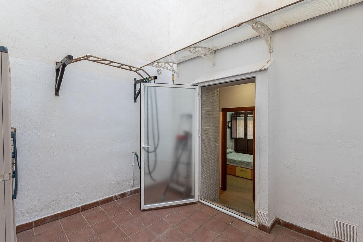1 sovrum Lägenhet till salu i Granada stad - 220 000 € (Ref: 9347177)