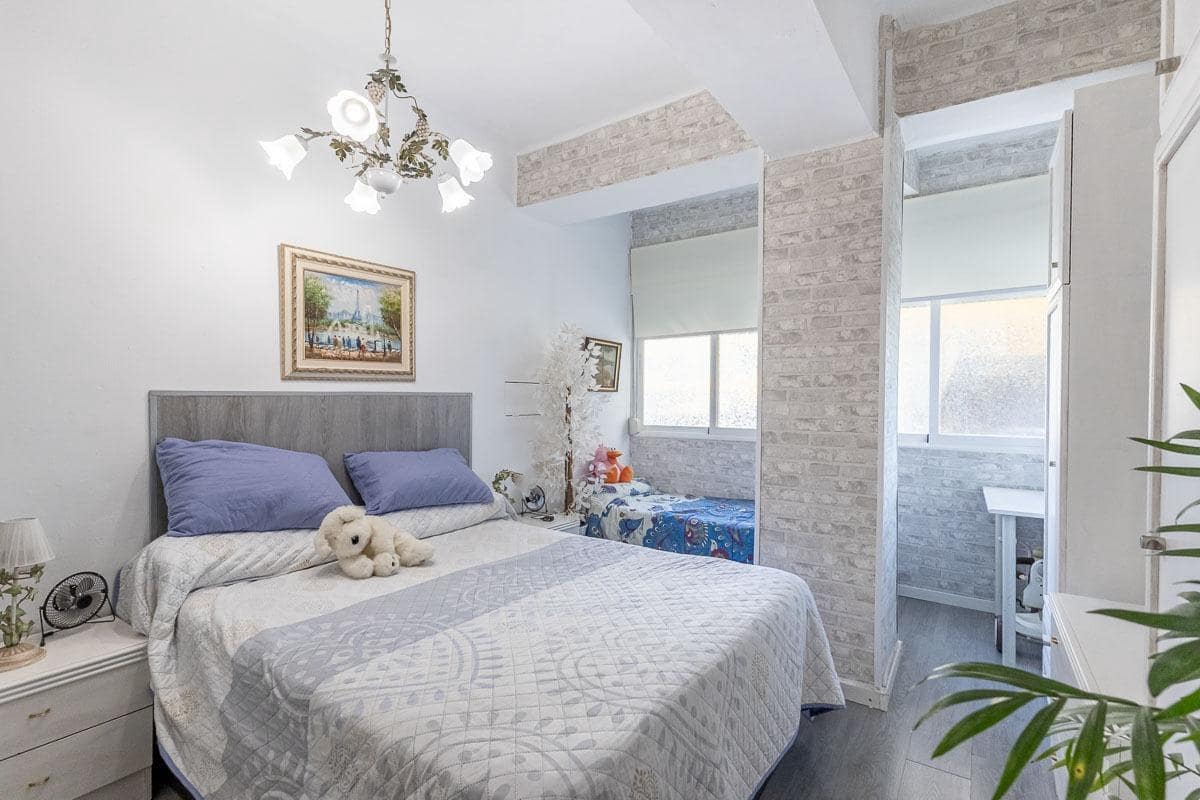 4 sypialnia Mieszkanie na sprzedaż w Miasto Grenada - 485 000 € (Ref: 9347180)