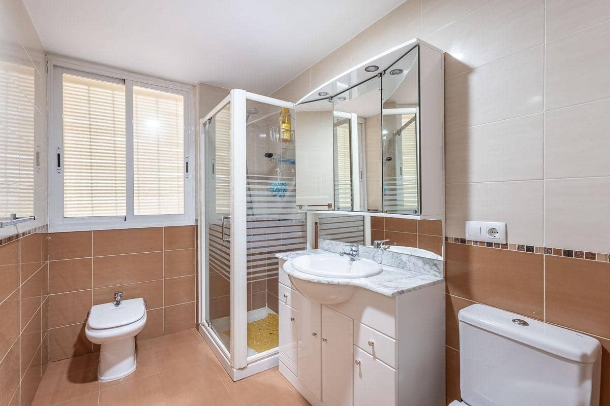 4 soveværelse Villa til salg i Atarfe med swimmingpool garage - € 329.000 (Ref: 9347183)