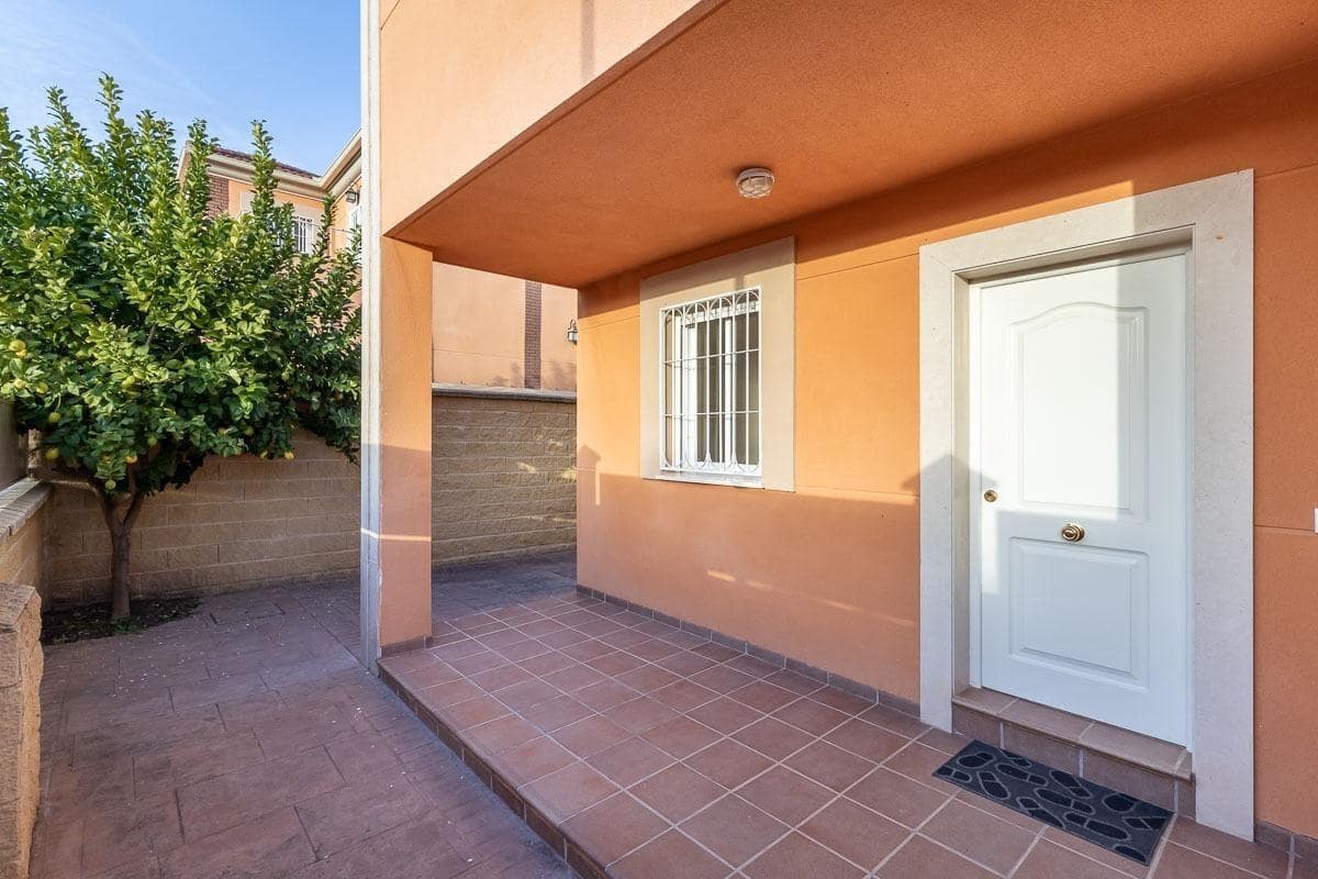 4 soveværelse Villa til salg i Atarfe med swimmingpool garage - € 329.000 (Ref: 9347183)