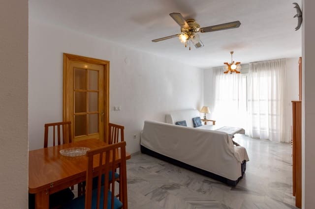 2 bedroom Flat for sale in Almuñécar with pool - € 265,000 (Ref: 9353545)