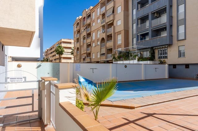 2 bedroom Flat for sale in Almuñécar with pool - € 265,000 (Ref: 9353545)