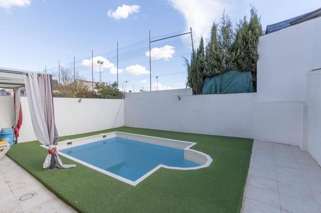 4 bedroom Semi-detached Villa for sale in Las Gabias with pool garage - € 290,000 (Ref: 9353546)