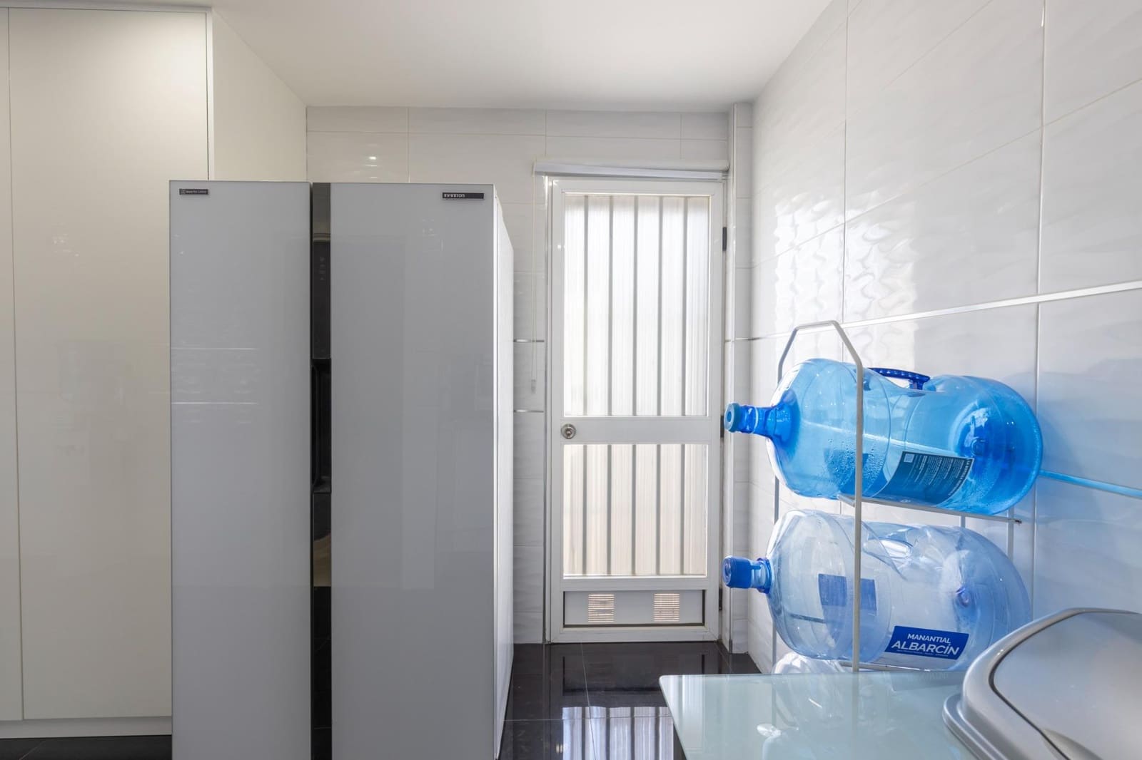 4 bedroom Semi-detached Villa for sale in Las Gabias with pool garage - € 290,000 (Ref: 9353546)