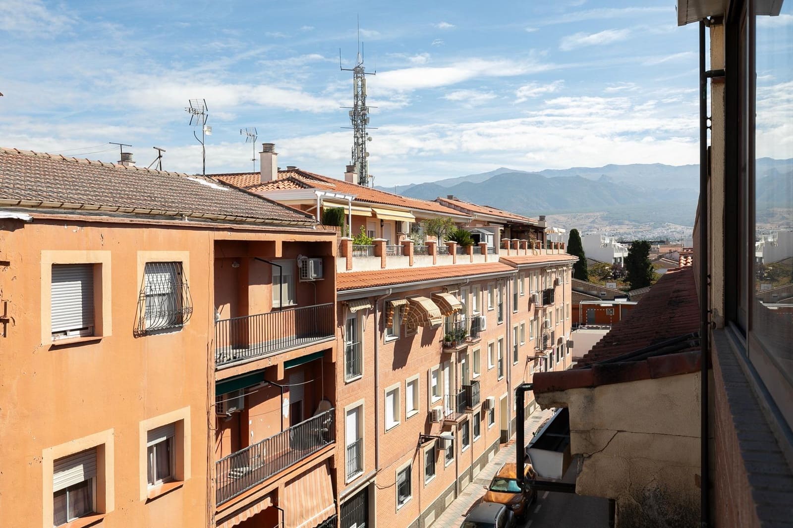 4 makuuhuone Kattohuoneisto myytävänä paikassa Armilla mukana 
autotalli - 349 900 € (Ref: 9356117)