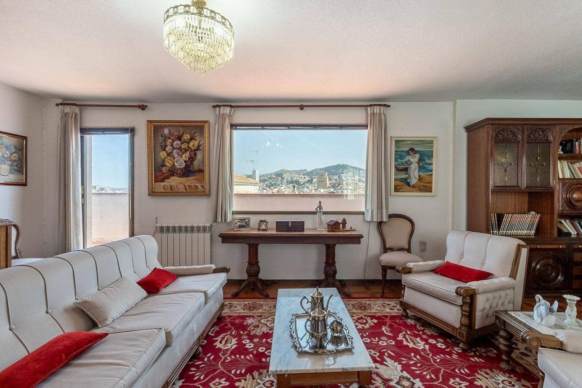 11 bedroom Apartment for sale in Granada city - € 1,069,000 (Ref: 9356118)