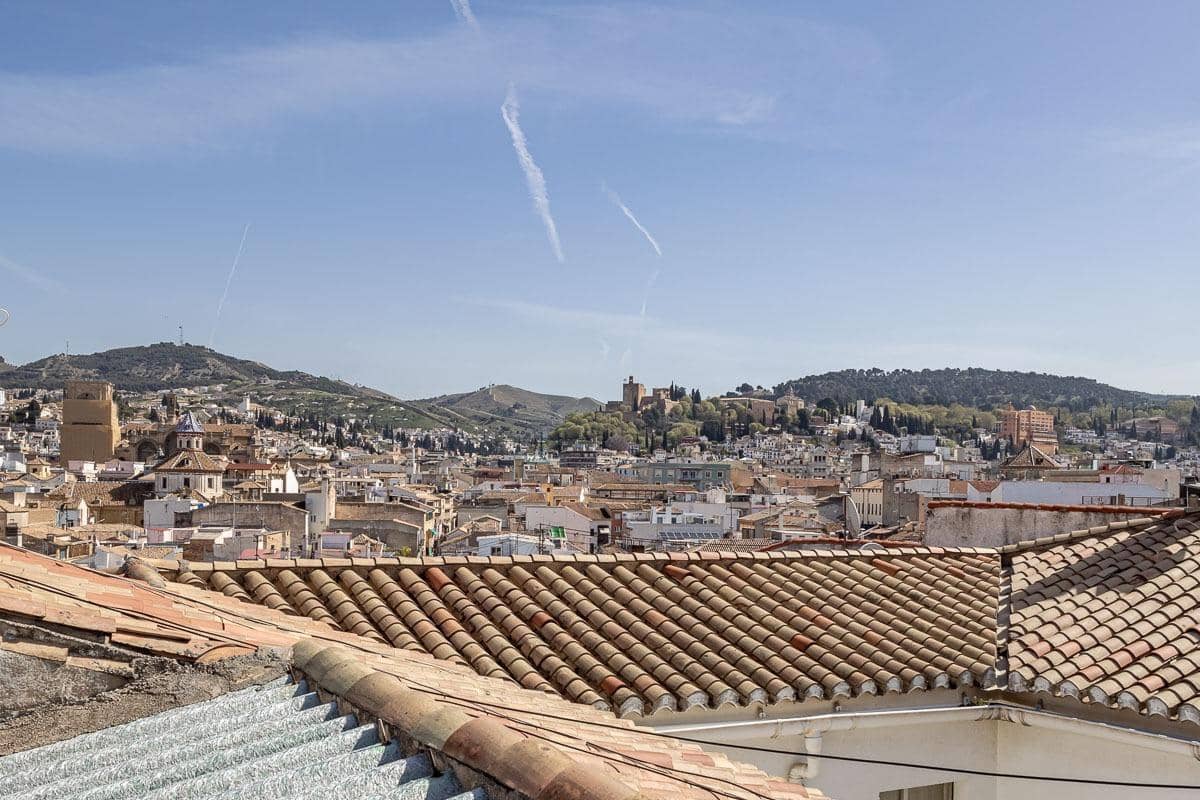 11 bedroom Apartment for sale in Granada city - € 1,069,000 (Ref: 9356118)