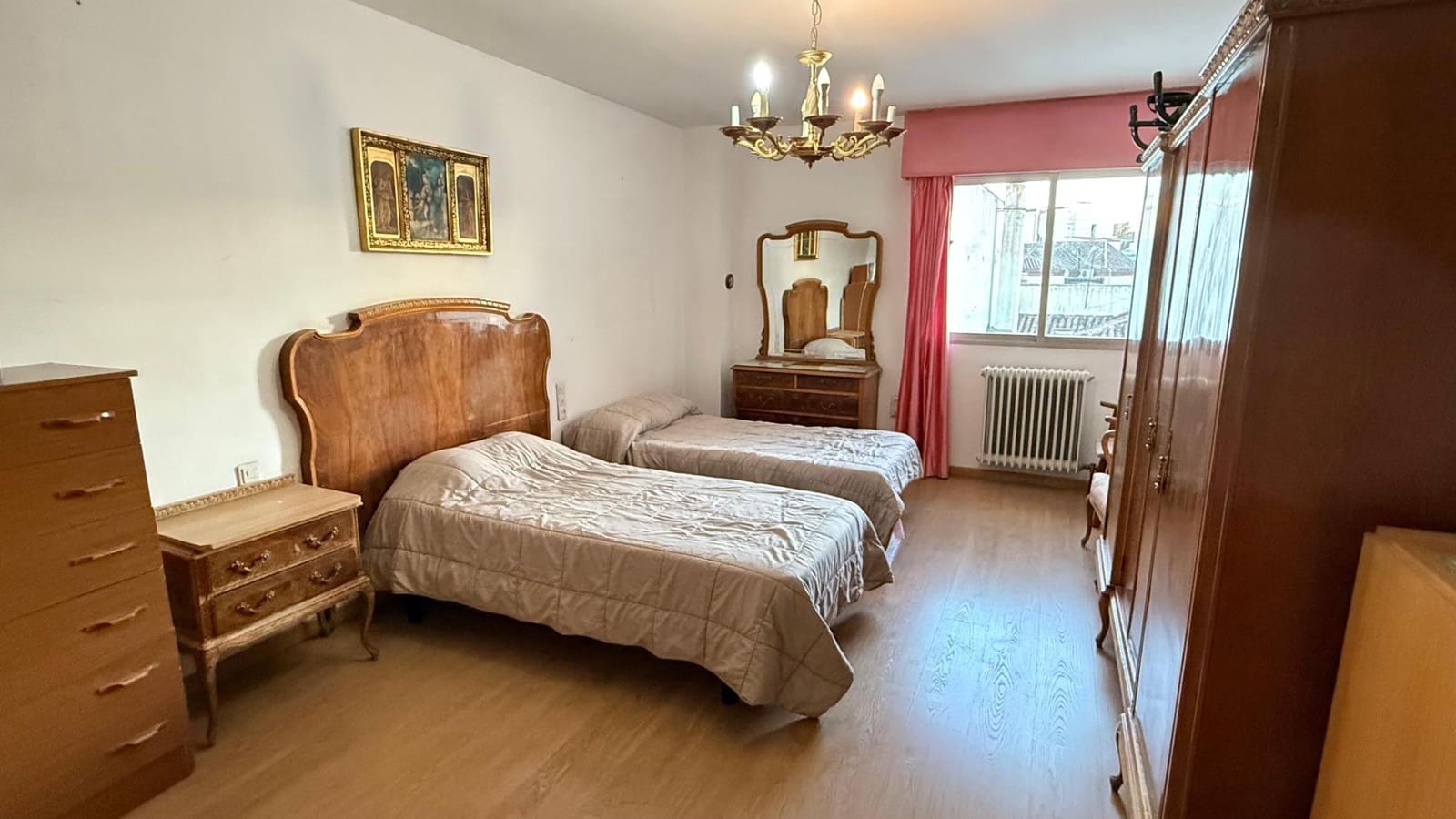 11 bedroom Apartment for sale in Granada city - € 1,069,000 (Ref: 9356118)