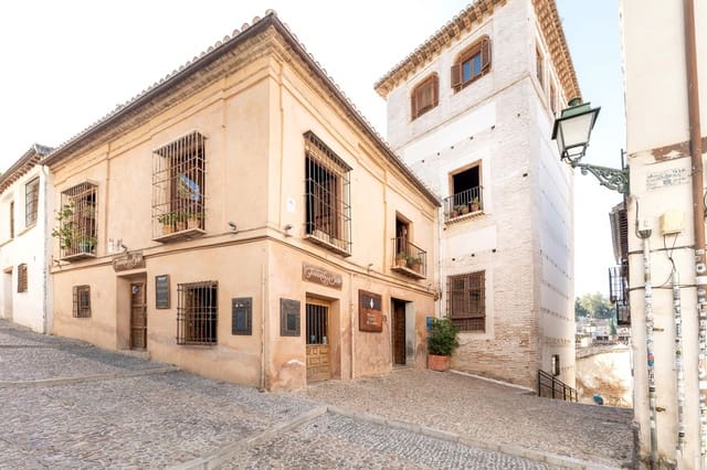 18 makuuhuone Huvila myytävänä paikassa Albaicin, Granada kaupunki - 4 500 000 € (Ref: 9359480)